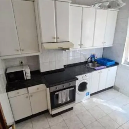 Vivienda Luminosa Y Reformada Apartment *